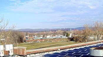 Weather camera view of Haverstraw Elementary School.