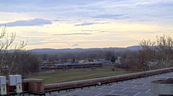 Weather camera view of Haverstraw Elementary School.