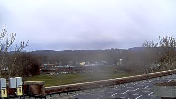 Weather camera view of Haverstraw Elementary School.