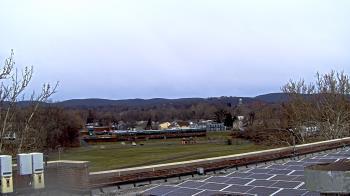 Weather camera view of Haverstraw Elementary School.