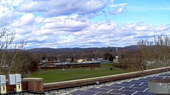 Weather camera view of Haverstraw Elementary School.