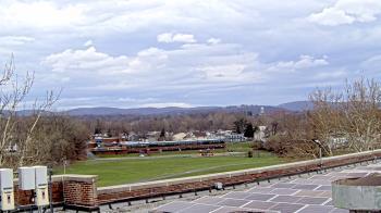 Weather camera view of Haverstraw Elementary School.