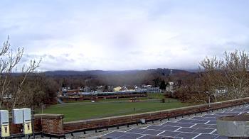 Weather camera view of Haverstraw Elementary School.