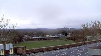 Weather camera view of Haverstraw Elementary School.
