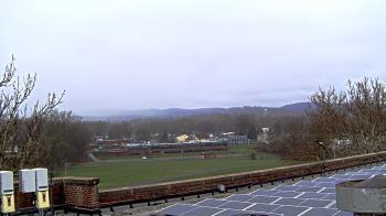 Weather camera view of Haverstraw Elementary School.