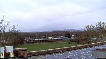 Weather camera view of Haverstraw Elementary School.