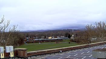 Weather camera view of Haverstraw Elementary School.