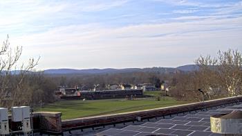 Weather camera view of Haverstraw Elementary School.