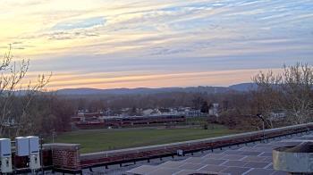 Weather camera view of Haverstraw Elementary School.
