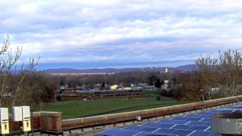 Weather camera view of Haverstraw Elementary School.