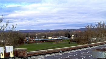 Weather camera view of Haverstraw Elementary School.