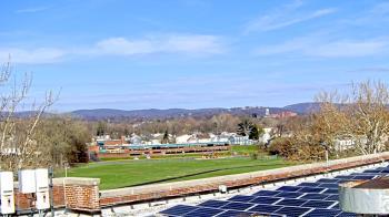Weather camera view of Haverstraw Elementary School.