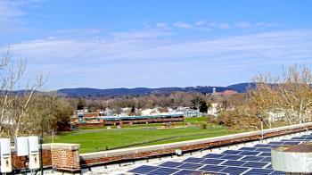 Weather camera view of Haverstraw Elementary School.