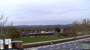 Weather camera view of Haverstraw Elementary School.