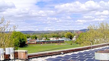 Weather camera view of Haverstraw Elementary School.