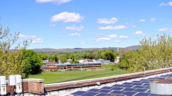 Weather camera view of Haverstraw Elementary School.