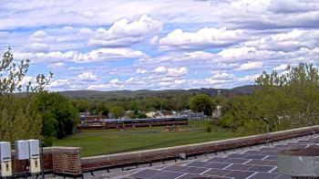 Weather camera view of Haverstraw Elementary School.