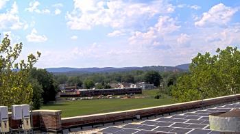 Weather camera view of Haverstraw Elementary School.