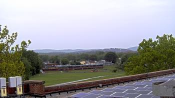Weather camera view of Haverstraw Elementary School.