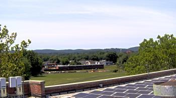 Weather camera view of Haverstraw Elementary School.