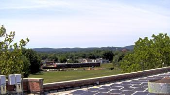 Weather camera view of Haverstraw Elementary School.