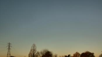 Weather camera view of Woodmere MS.