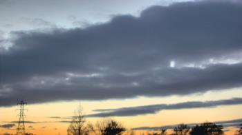 Weather camera view of Woodmere MS.