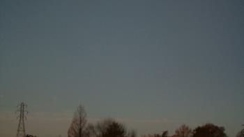 Weather camera view of Woodmere MS.