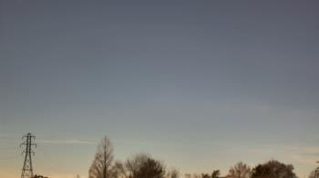 Weather camera view of Woodmere MS.