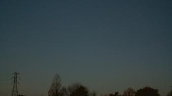 Weather camera view of Woodmere MS.