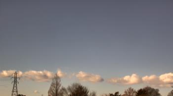 Weather camera view of Woodmere MS.