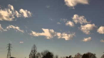 Weather camera view of Woodmere MS.