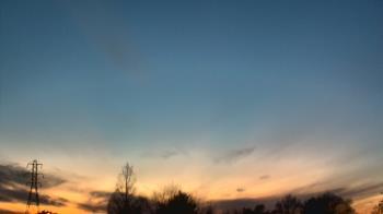 Weather camera view of Woodmere MS.