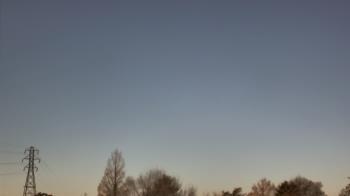 Weather camera view of Woodmere MS.