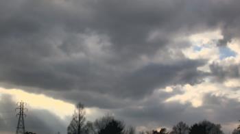 Weather camera view of Woodmere MS.