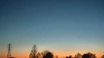 Weather camera view of Woodmere MS.