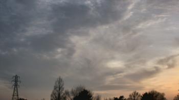 Weather camera view of Woodmere MS.