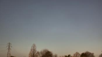 Weather camera view of Woodmere MS.