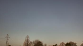 Weather camera view of Woodmere MS.