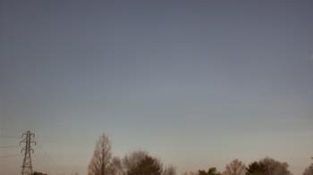 Weather camera view of Woodmere MS.