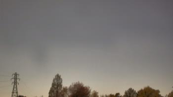 Weather camera view of Woodmere MS.