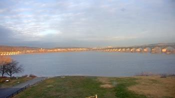 Weather camera view of John Wright Restaurant.