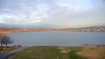 Weather camera view of John Wright Restaurant.