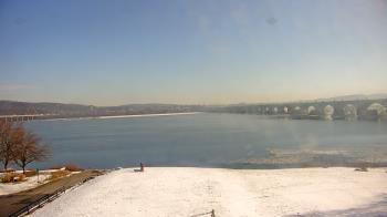 Weather camera view of John Wright Restaurant.