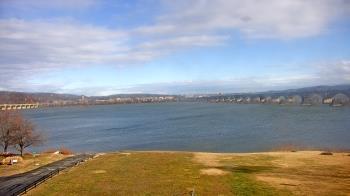 Weather camera view of John Wright Restaurant.