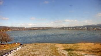 Weather camera view of John Wright Restaurant.