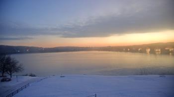 Weather camera view of John Wright Restaurant.