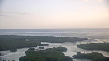 Weather camera view of Kalea Bay.