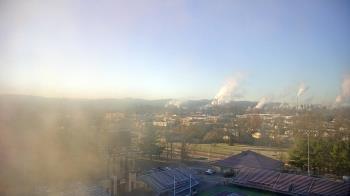 Weather camera view of Dobyns Bennett High School.