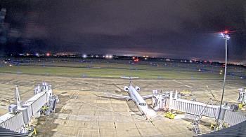 Weather camera view of Lake Charles Rgnl Arpt terminal bldg.